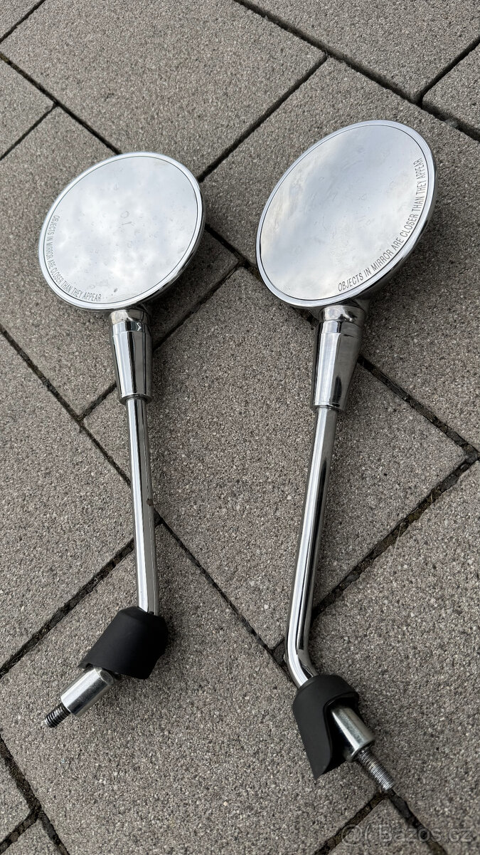 originalni zrcatka z Vespy