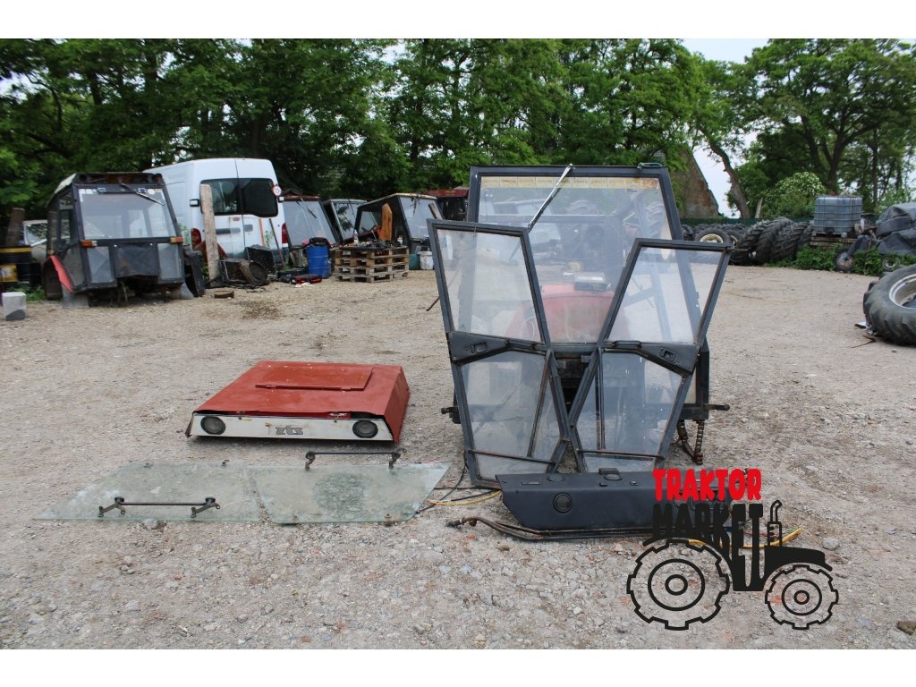 Zetor 8111-16145 kabina rám, dveře, střecha, panel