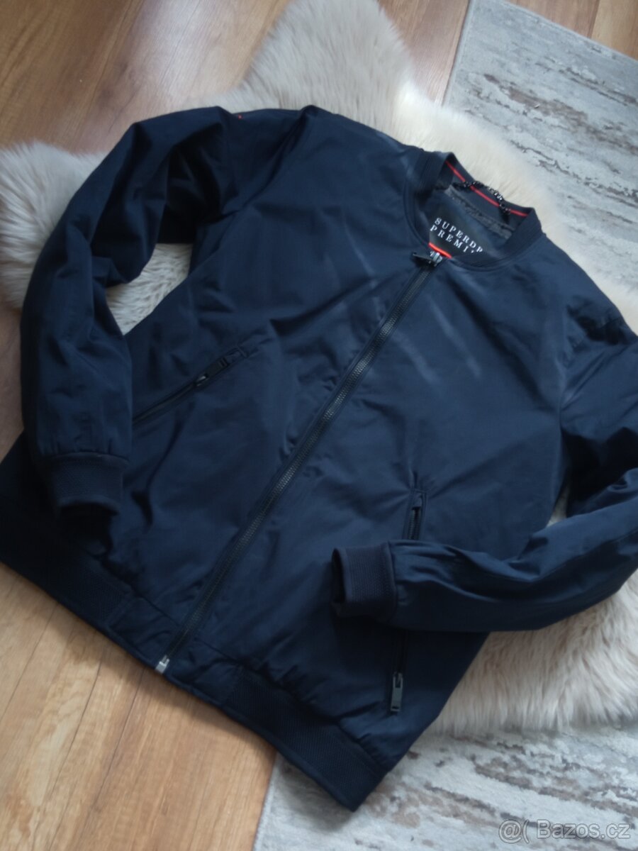 Přechodná bunda ·Superdry vel.s
