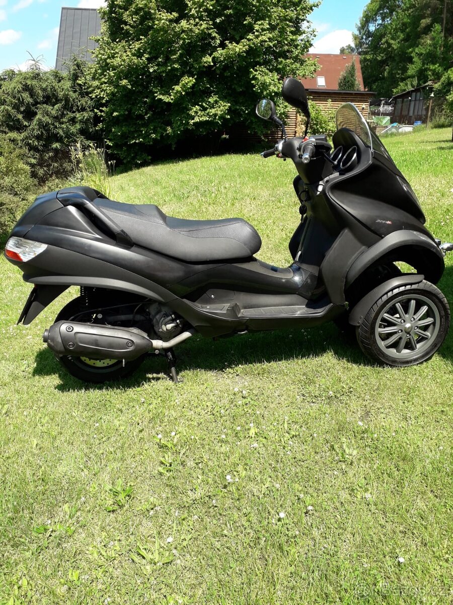 PIAGGIO MP3 250