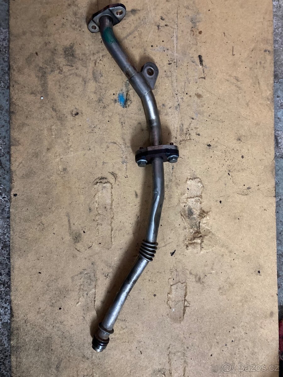 Suzuki grand vitara ddis trubka odvetrani