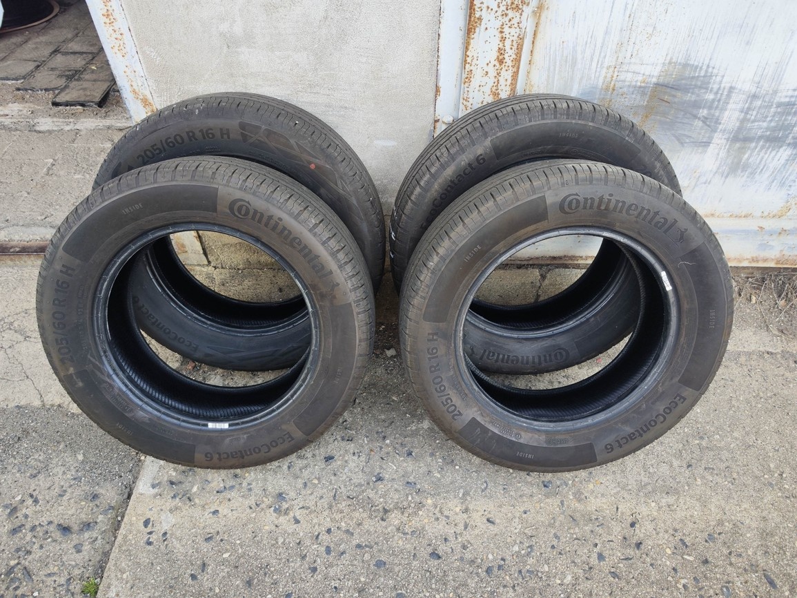 16"zánovní letní pneu Continental 205/60/16 4ks=4000Kč