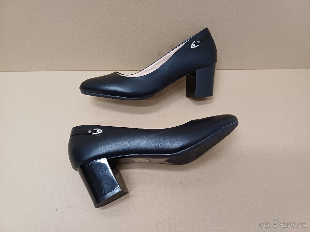Černé lodičky vel.39