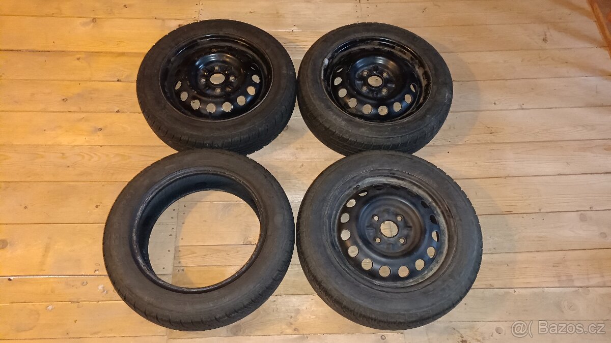 Prodám 4x letní pneu a 3x ocelový disk Citroën C1