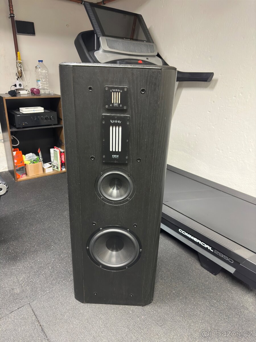 Infinity Renaissance 90, černé