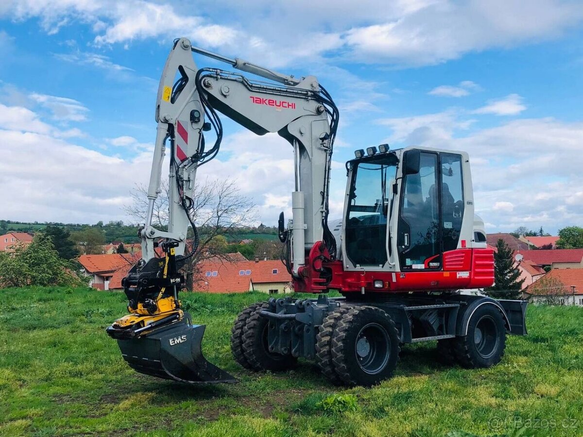 Kolové rypadlo Takeuchi TB-295W