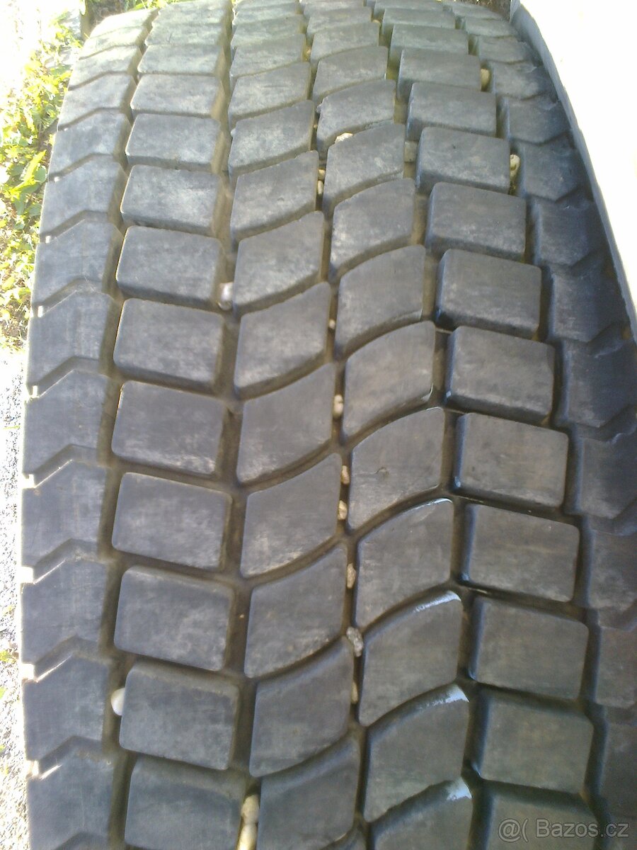 Bridgestone 305/70 R 19.5 + DISK R19.5 – 1.495,- Kč/ks