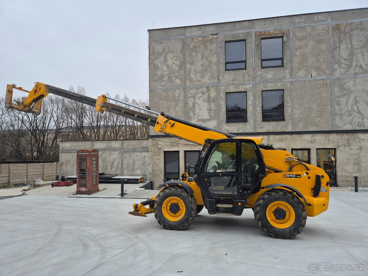 JCB 540-140 teleskopický manipulátor
