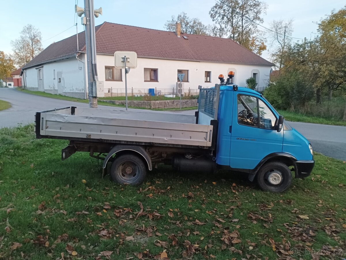 Gaz gazelle sklápěč