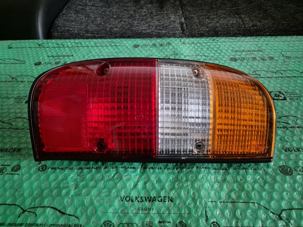 levé zadní světlo Ford Ranger 4428765 , XM3413B505CB