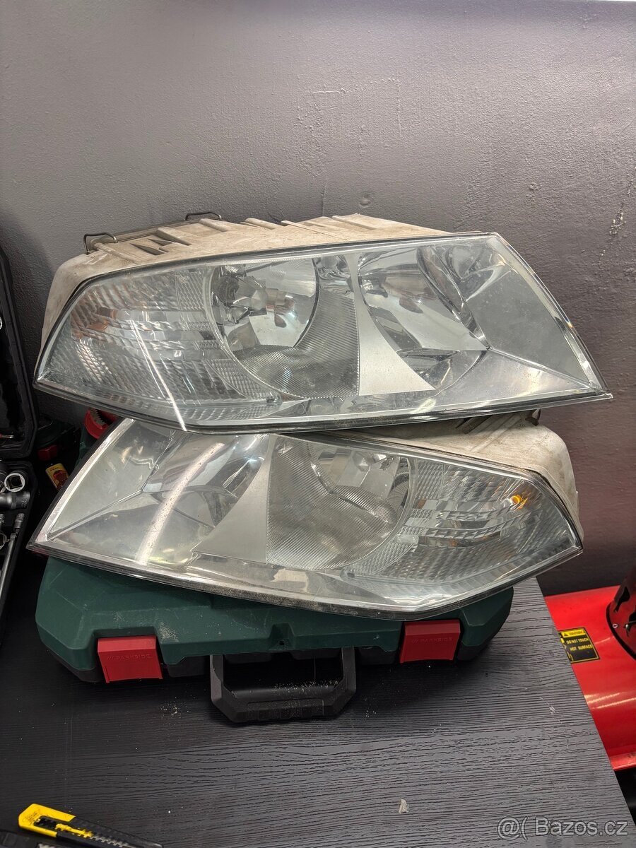 Světlomety Halogen škoda octavia 2 před fl