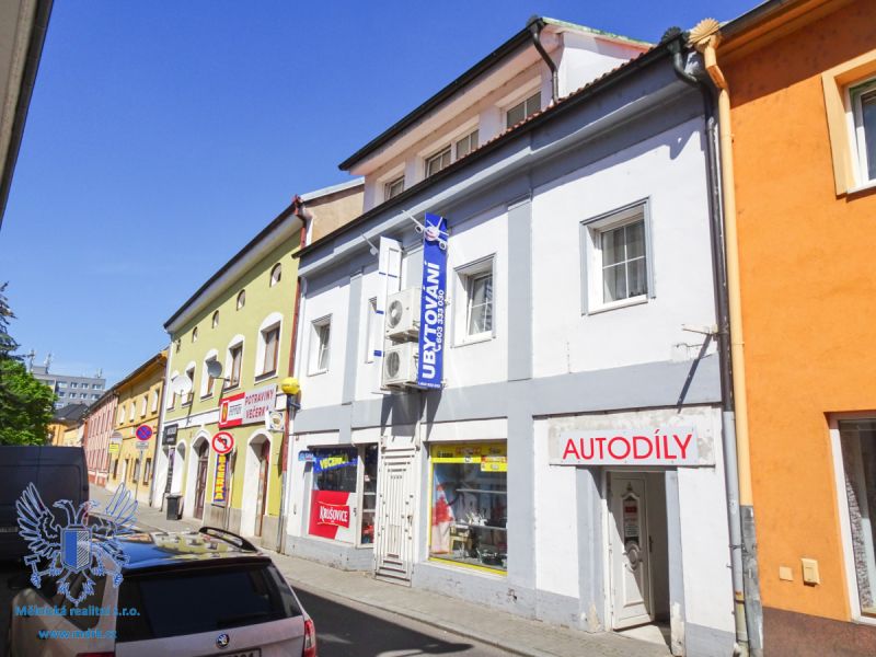 Prodej víceúčelového domu v centru Štětí