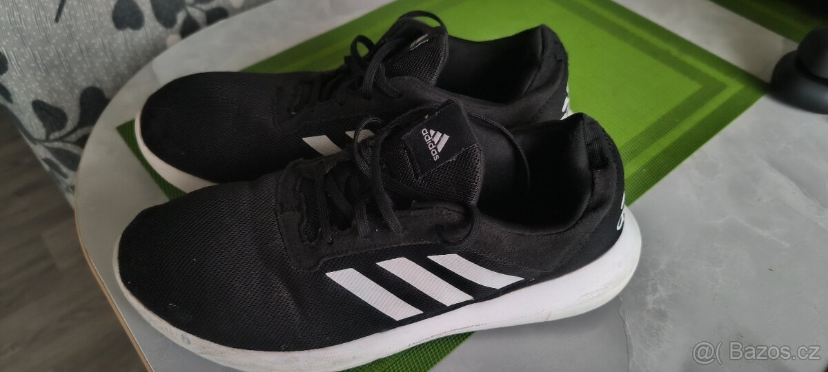 Tenisky adidas 44