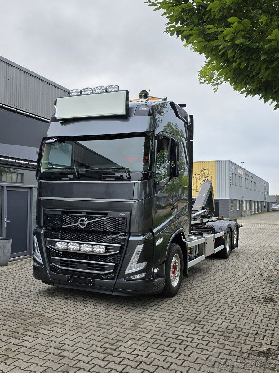 Volvo FH13 500 6x2 / VDL nosič kontejnerů / 332tkm