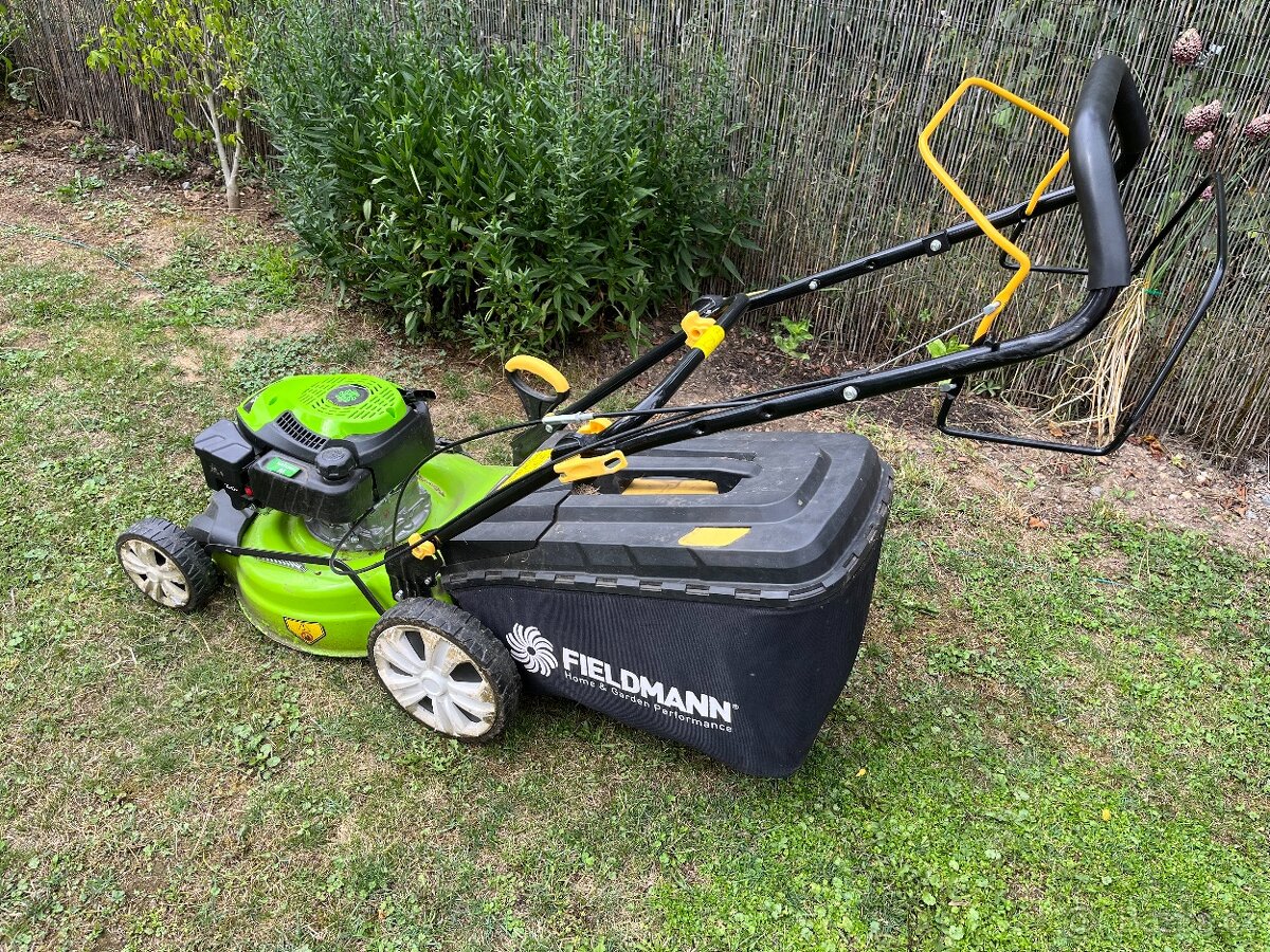 Benzínová sekačka Fieldmann RV 145-S