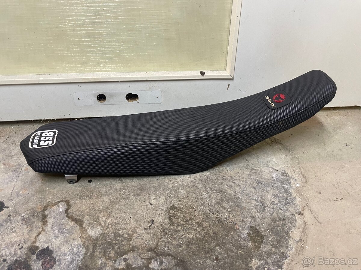 Sedlo na Suzuki rmz