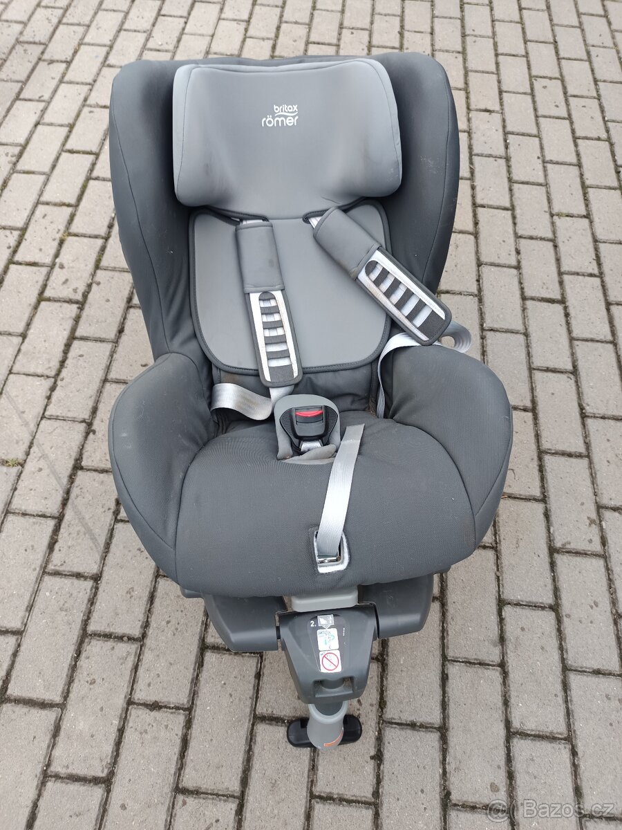Autosedačka Britax Römer SAFEFIX plus 9-18 kg