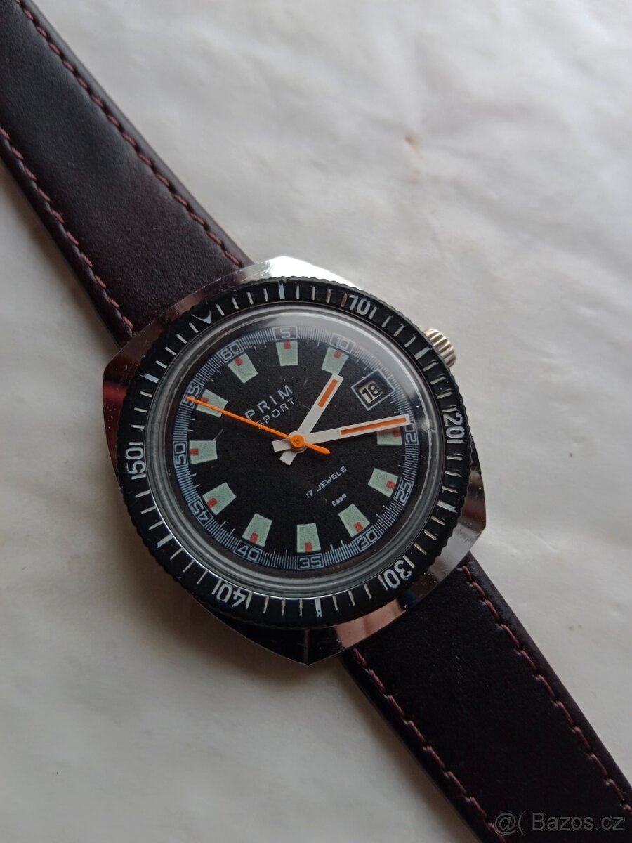 zachovalé  mechanické hodinky Prim Sport II.