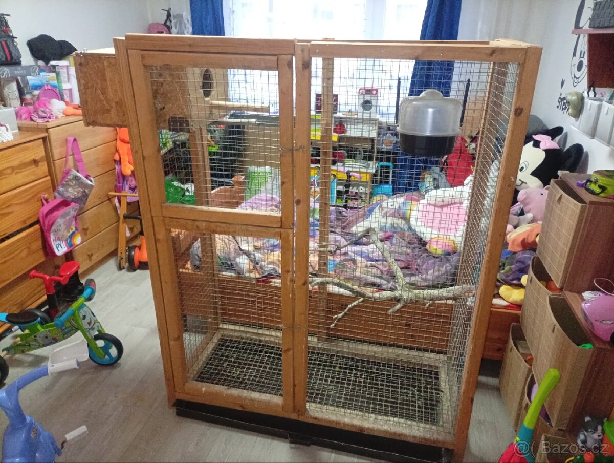 Voliera pro papouška