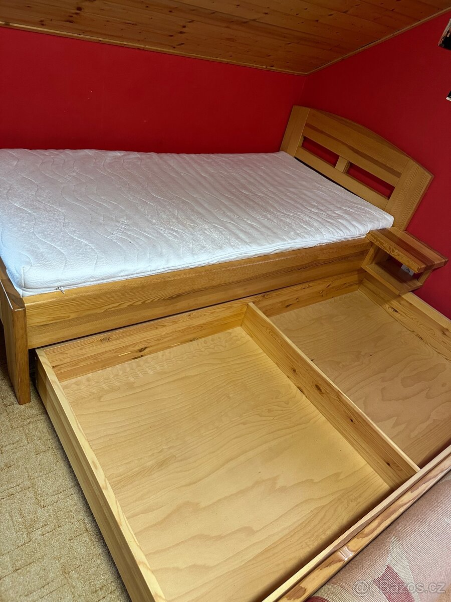 Postel 100x200 z masivní borovice