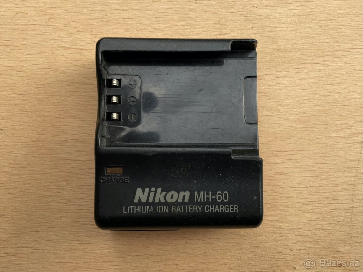 NIKON BATTERY CHARGER