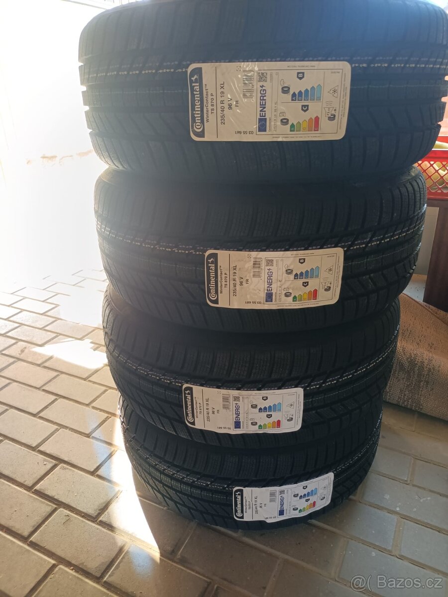 Continental wintercontact zimní 235/40R19
