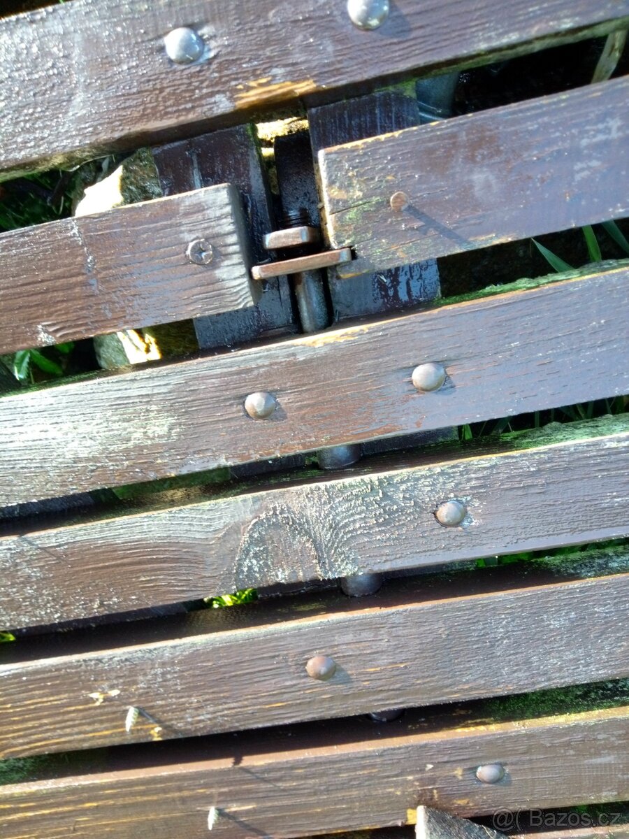 Branka,plot, pletivo, brána