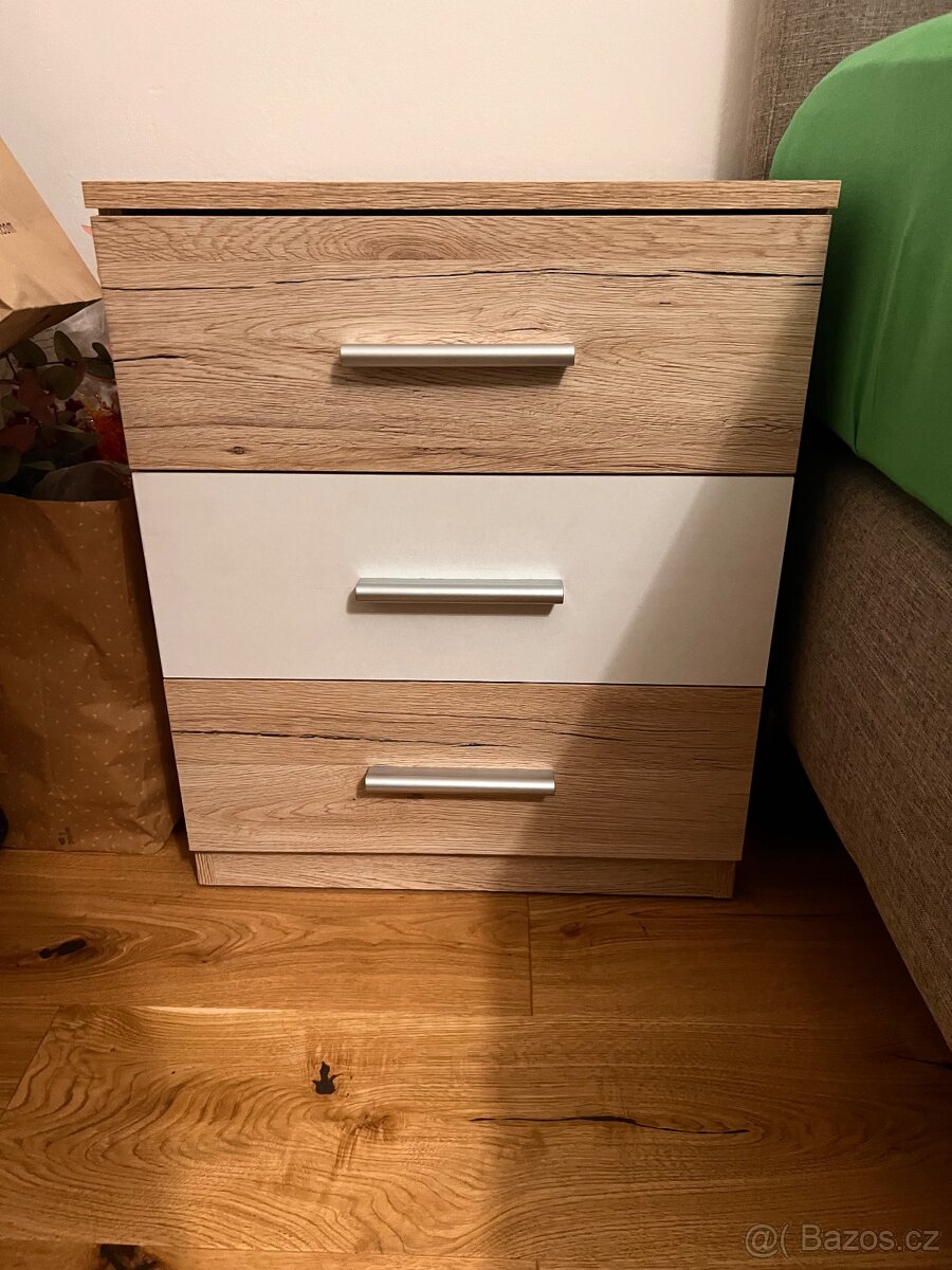 Noční stolky 2 ks