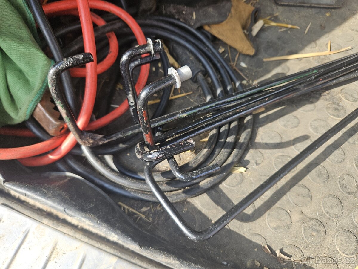 Volha 24 - torsky kufru, volat