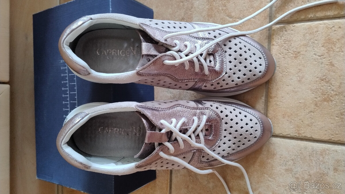minimálně nošené tenisky Caprice, značené 41