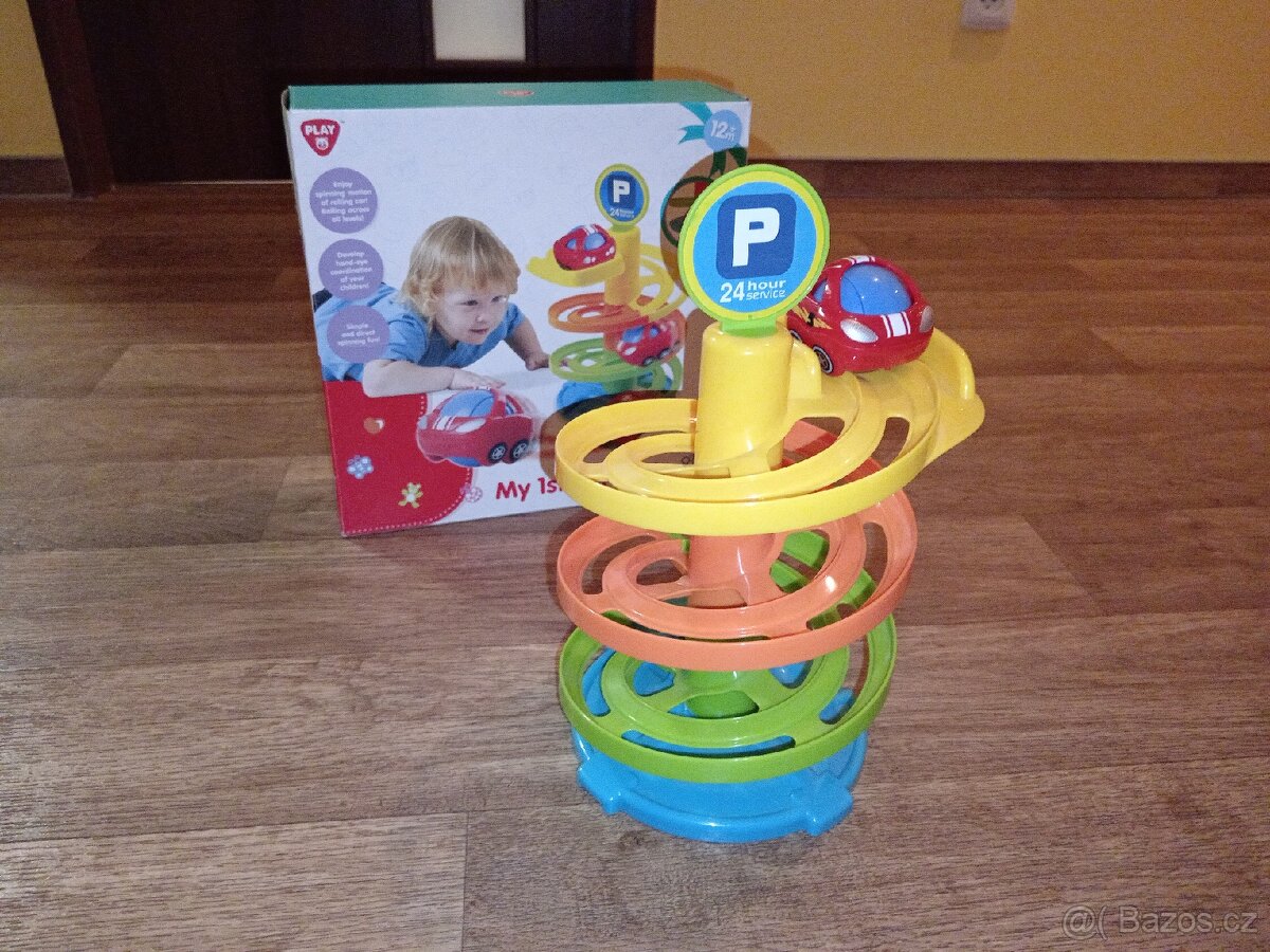 Playgo-parkovací dům se spirálou