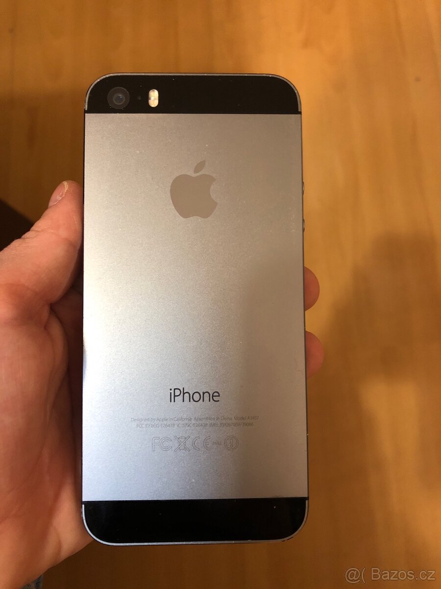 Sháním iPhony do 500 Kč 2G až 17 pro max