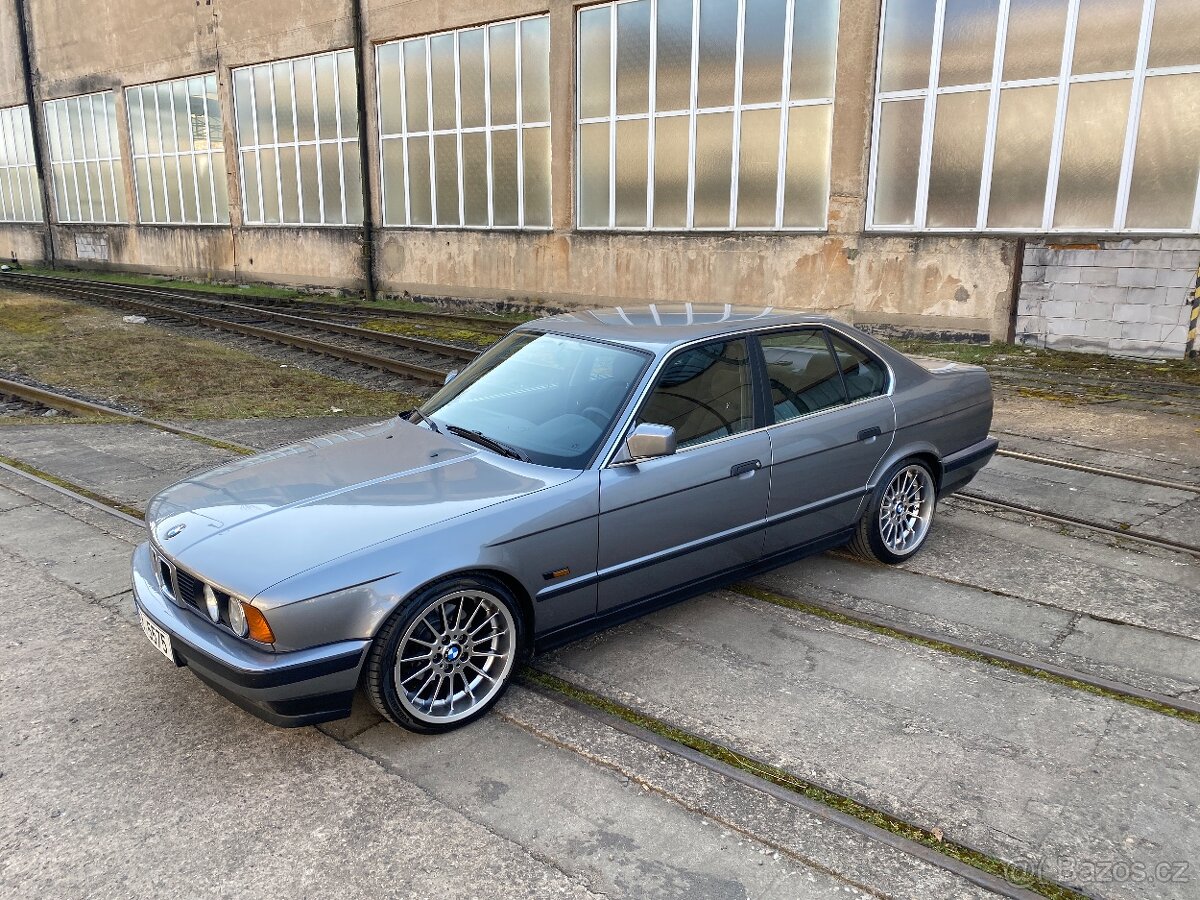 BMW e34 520i