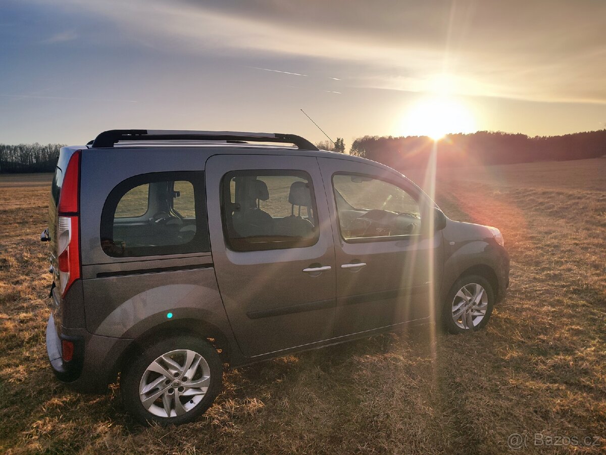 Renault Kangoo 1.2 TCe ideální rodinný vůz