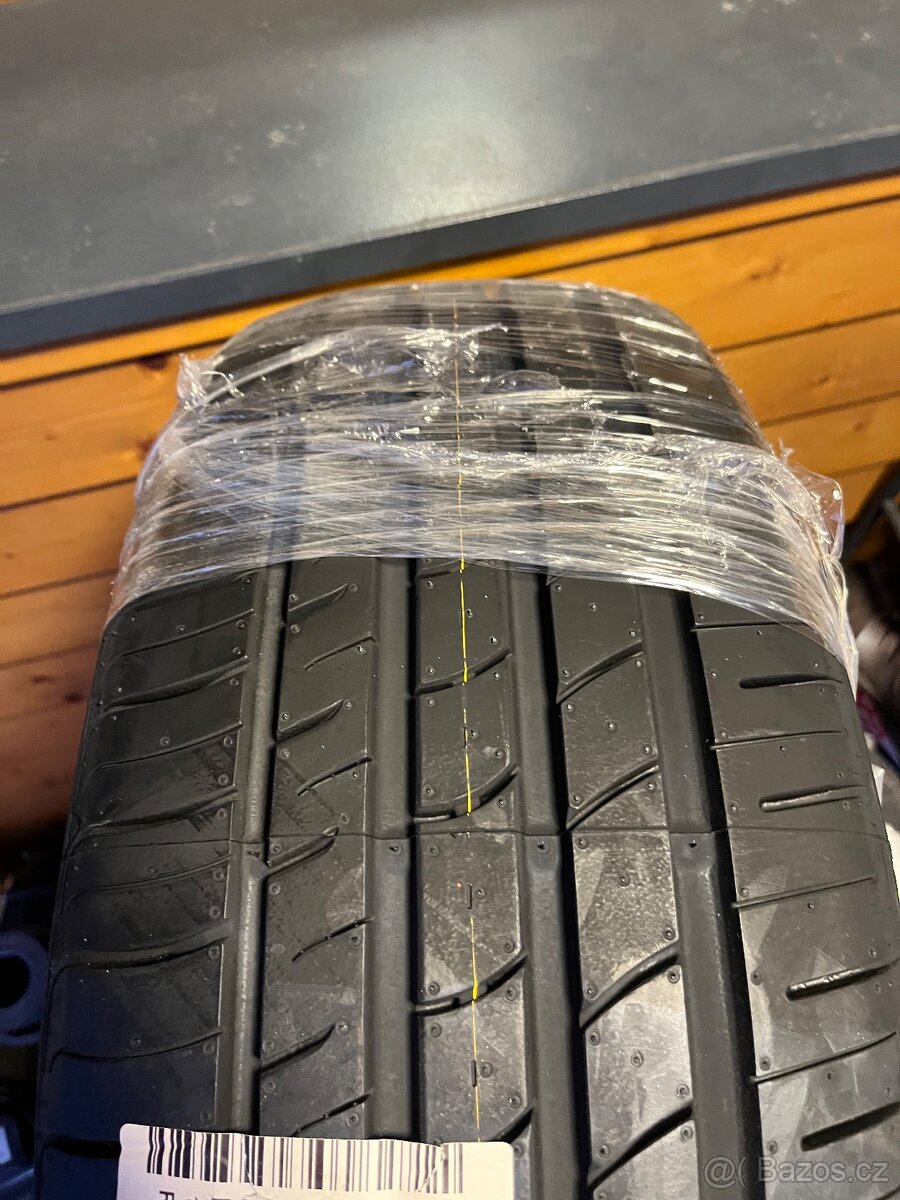 Letní pneu Nexen 235/55/R19