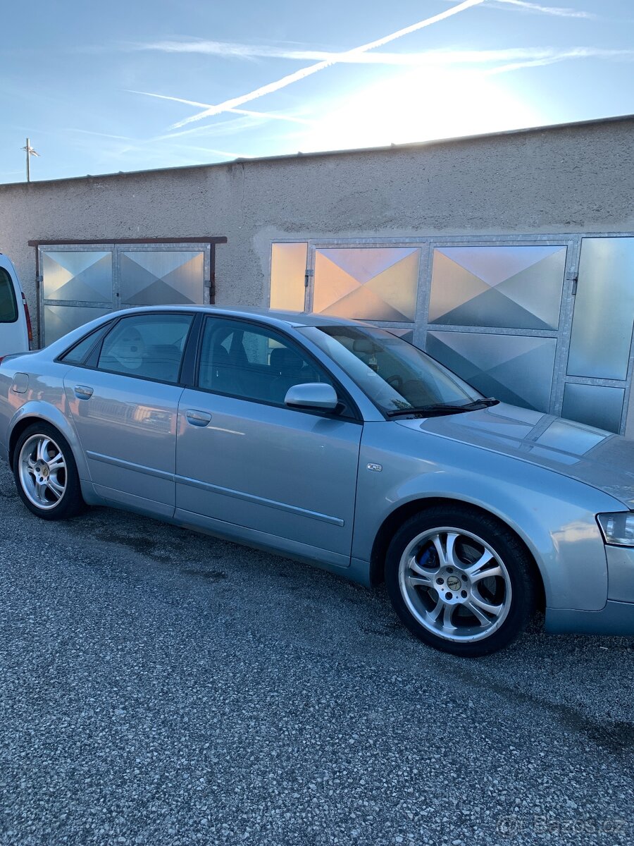 Audi A4 b6 132kw Quattro automat