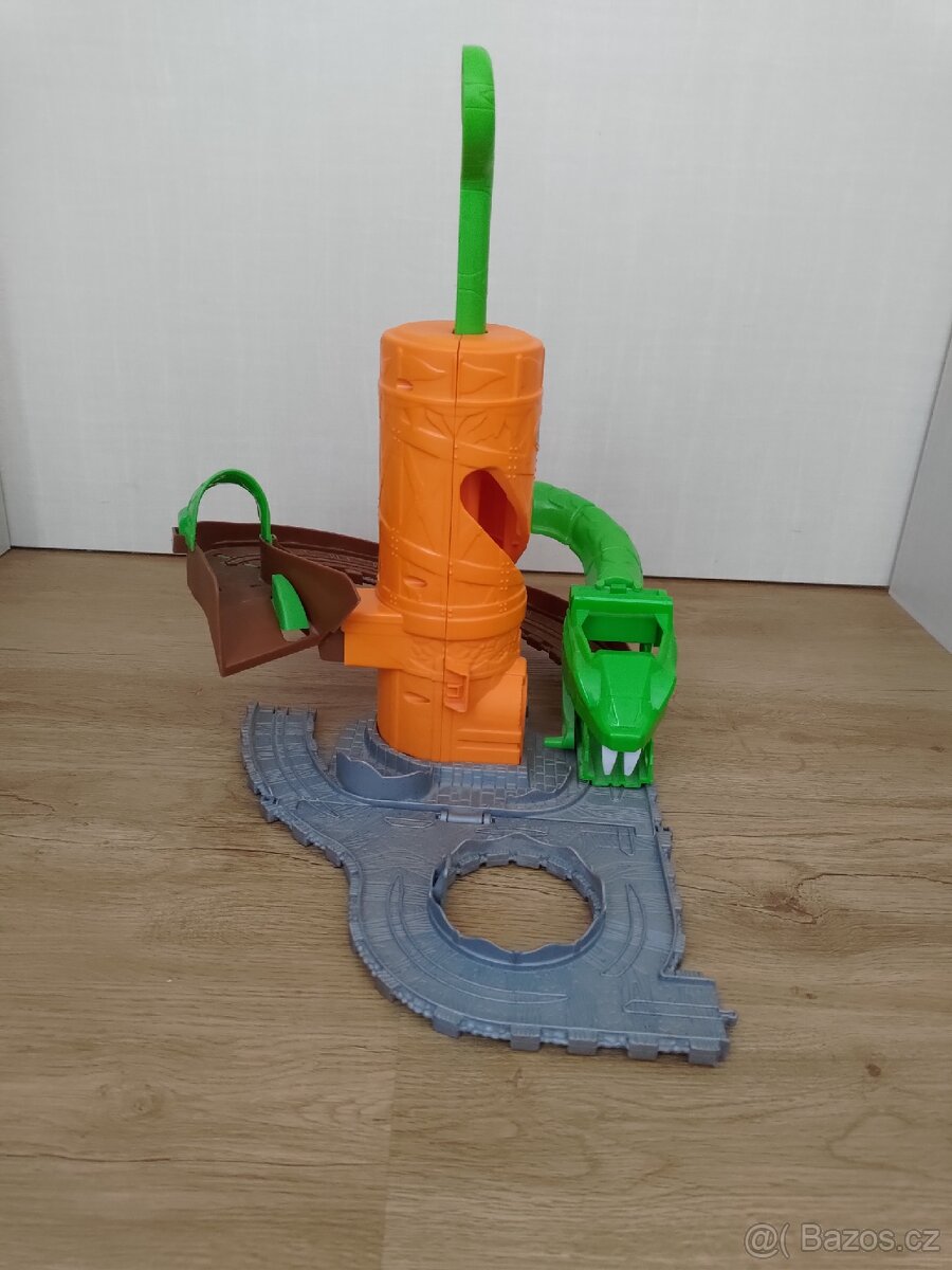 Chřestýší dráha - Železniční trať