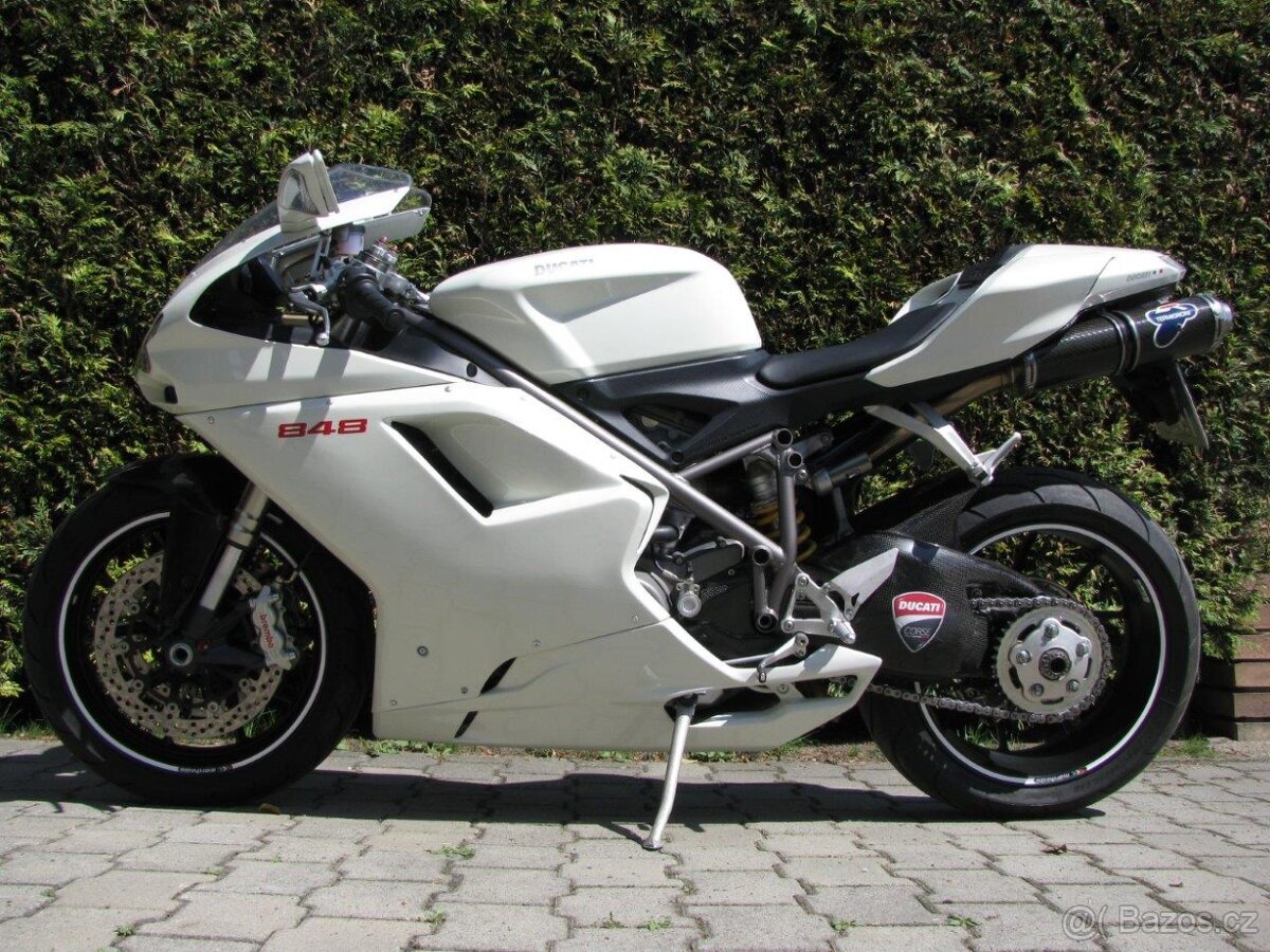 Ducati 848 perleť