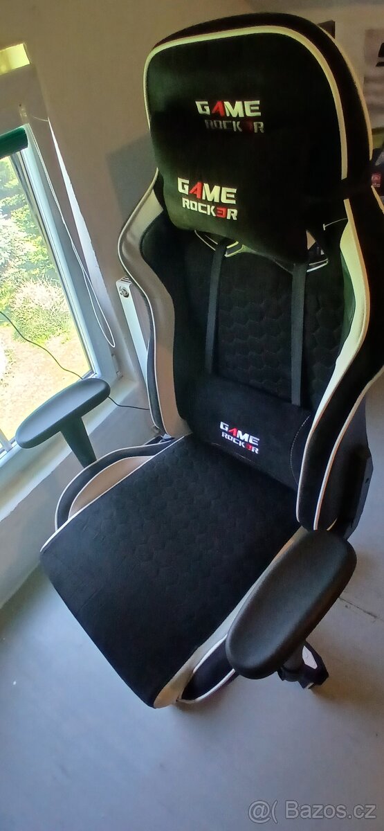 Nové herní křeslo
