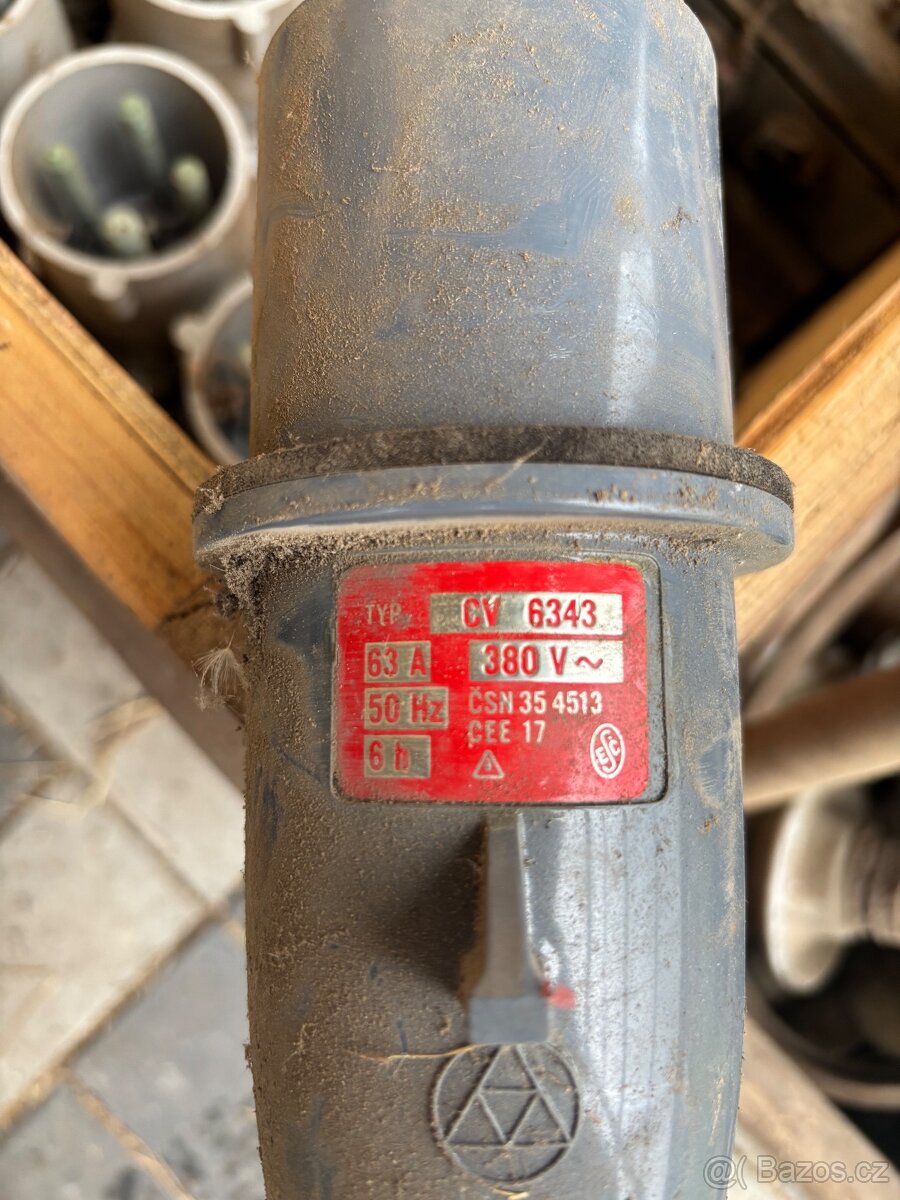 Prodám vypínače, zásuvka 380V