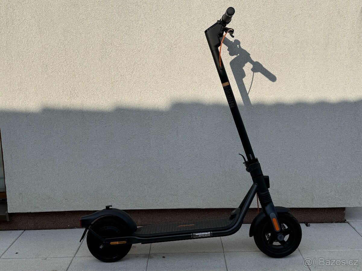 Segway Ninebot KickScooter F2 Pro E - TOP STAV