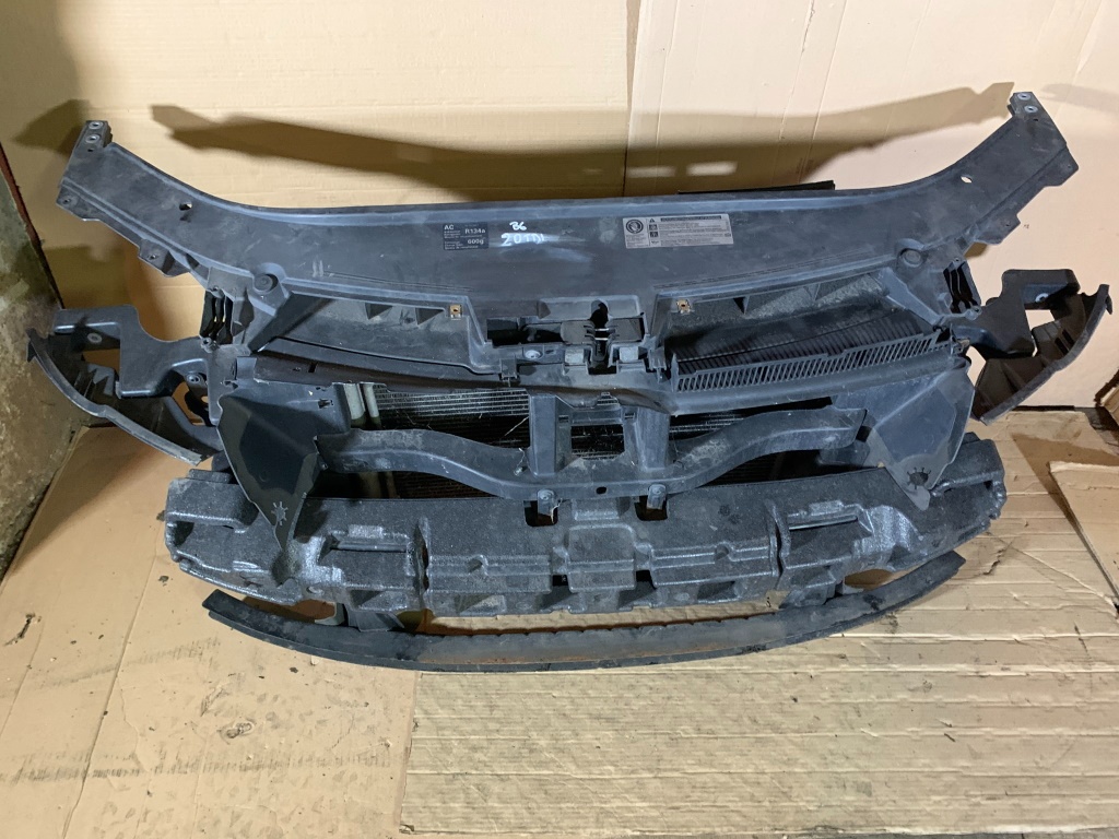 VW PASSAT B6 3C 05-10 chladičová stěna 2.0 TDI COMMON RAIL
