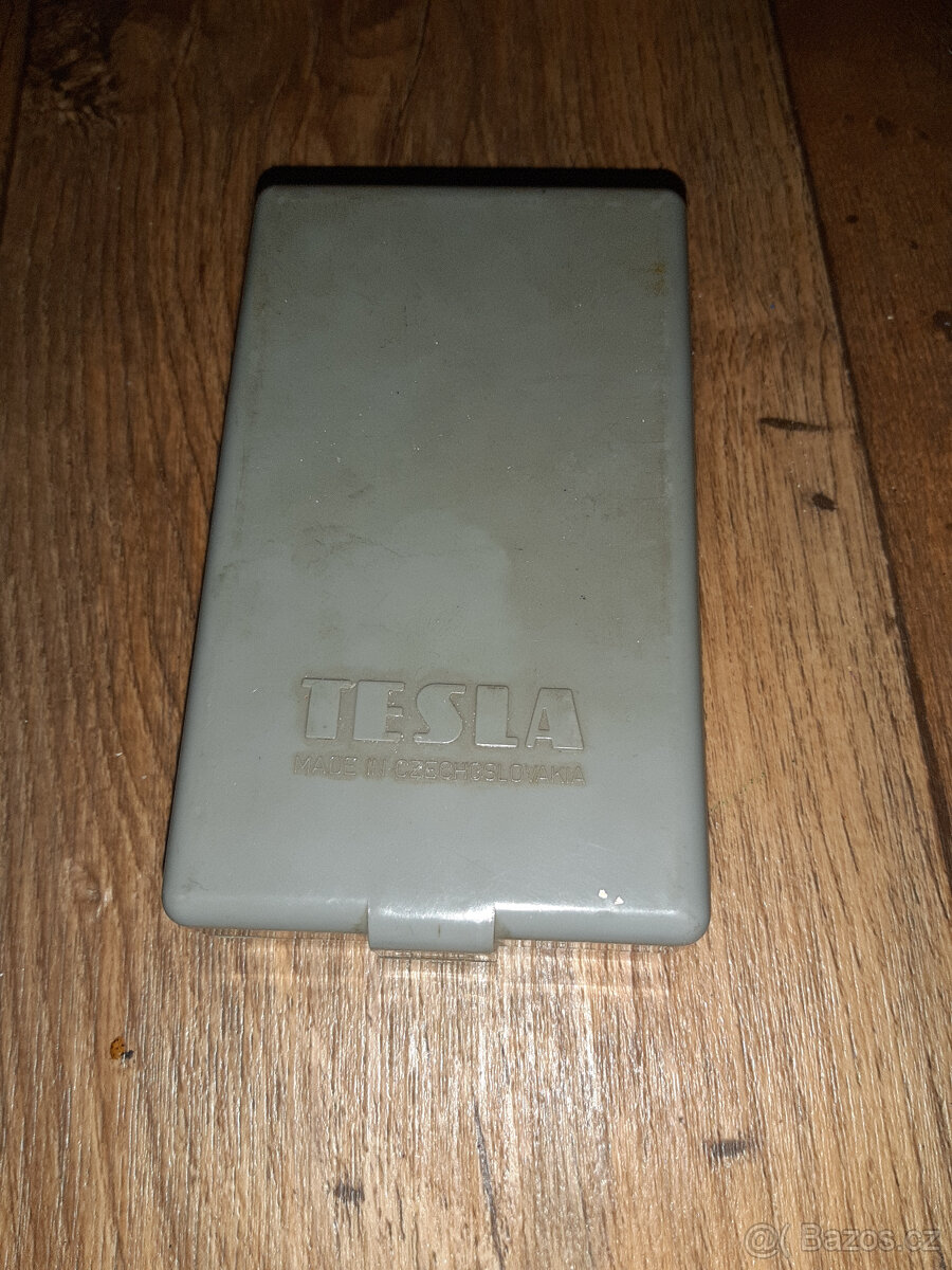 Prodám retro mikrofon TESLA mikrofon AMD 108