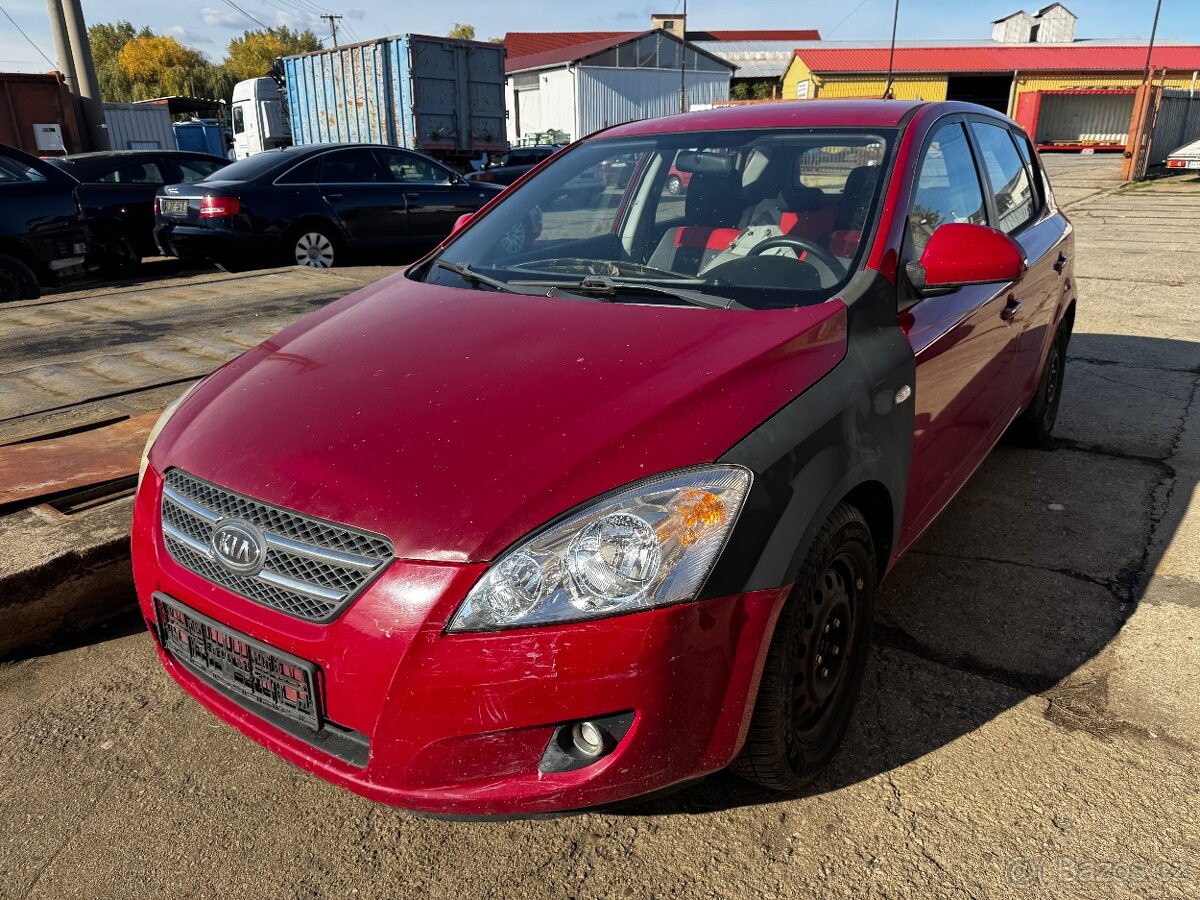 KIA CEED na náhradní díly ND