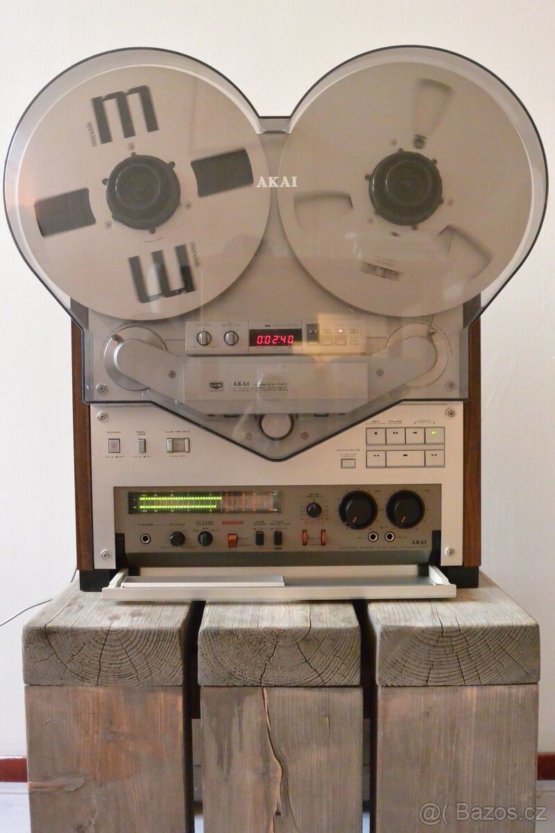 Akai GX-747 stříbrný, Auto-Reverse.