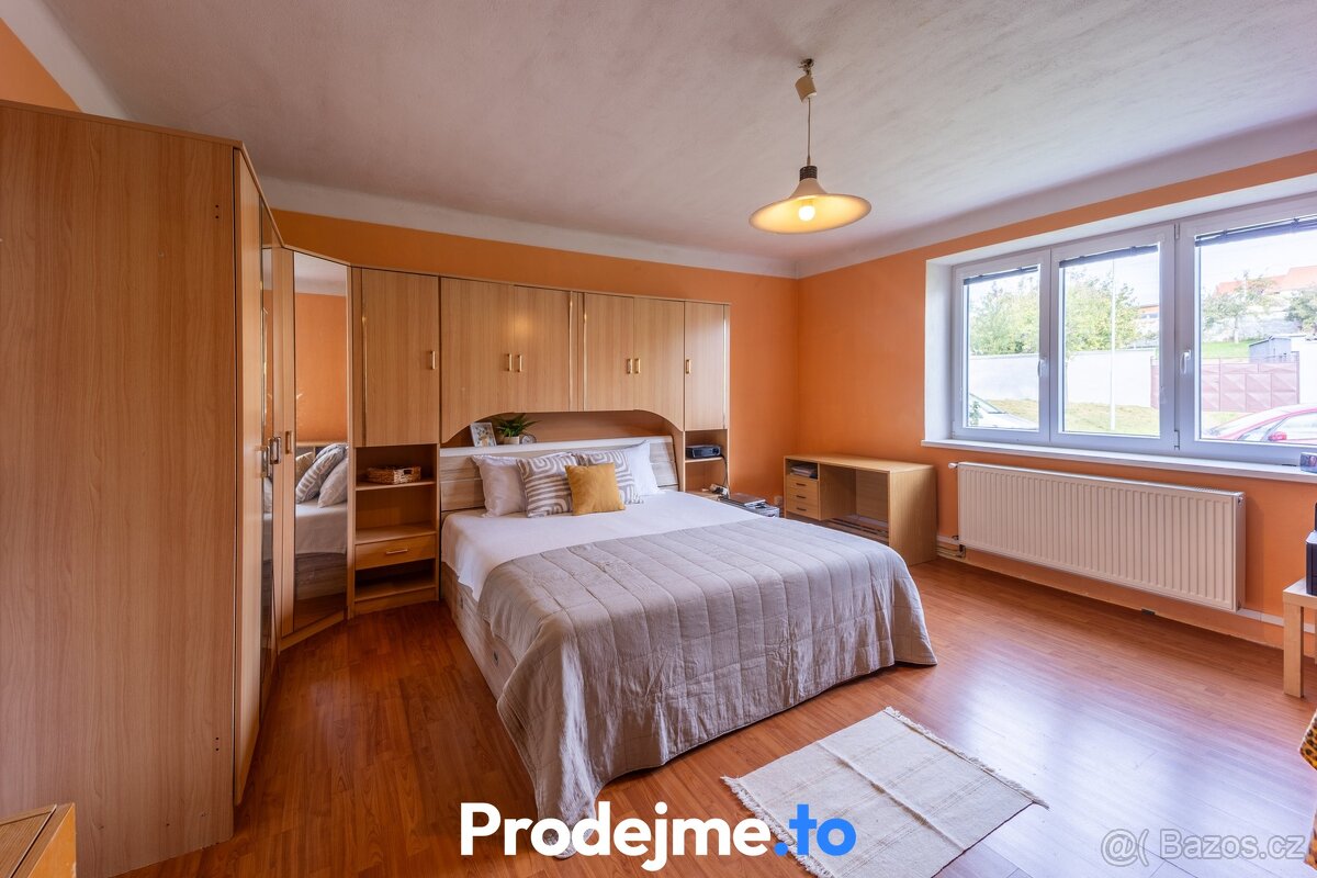 Prodej rodinného domu 285 m2 - Medlice, ev.č. 100135