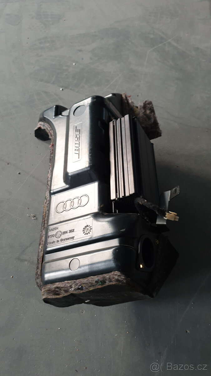 Basový reproduktor a zesilovač BOSE Audi A6 C5