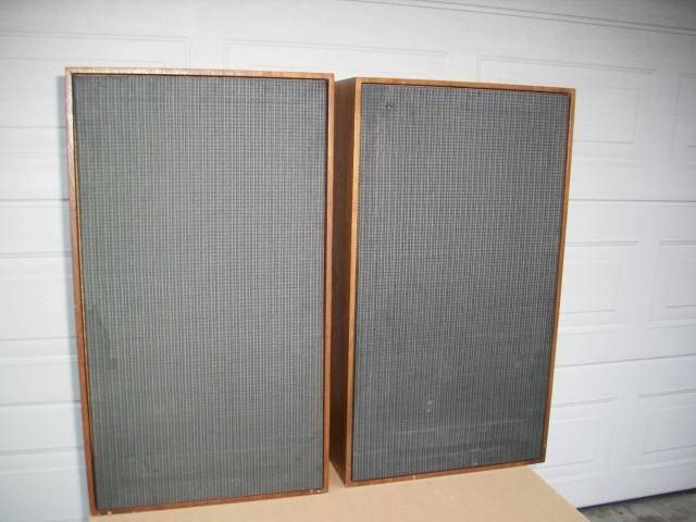 Sháním reprobedny Tesla ARS744