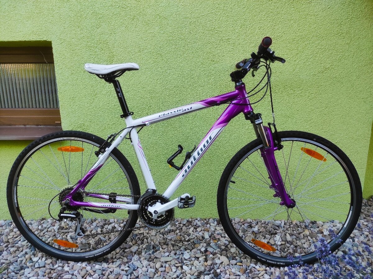 Značkové trekové kolo Author 28"/19,5"