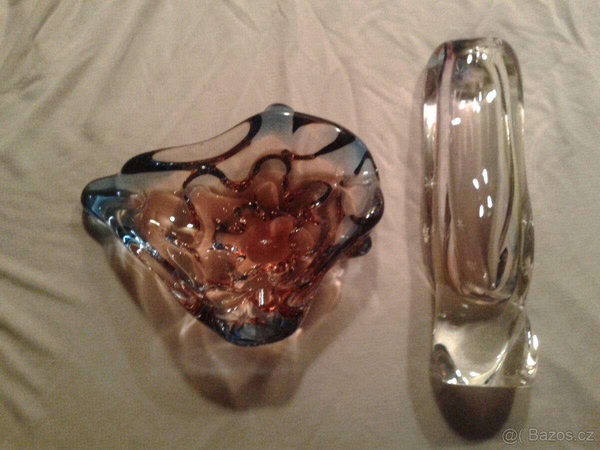 Skleněný popelník a váza